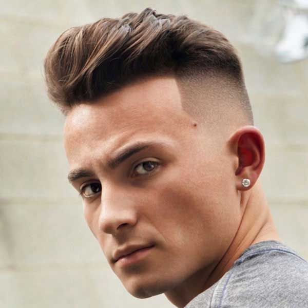 Undercut con Copete con Pelo en Forma