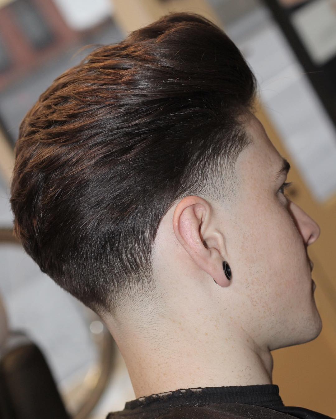 Taper fade and medium length mens haircut